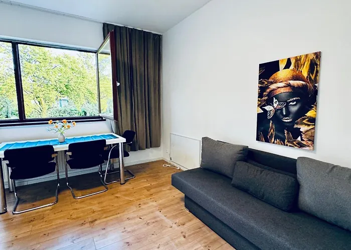 8br Apt, With Garden & Tarrace, Sleeps 17 * Vienna