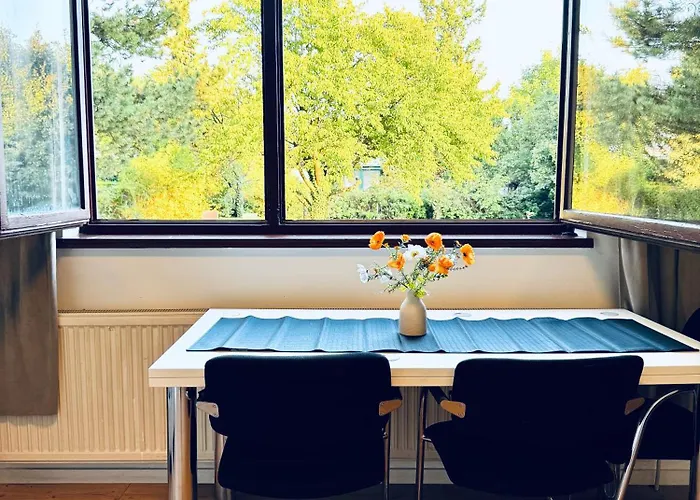 Apartment 8br Apt, With Garden & Tarrace, Sleeps 17 Vienna