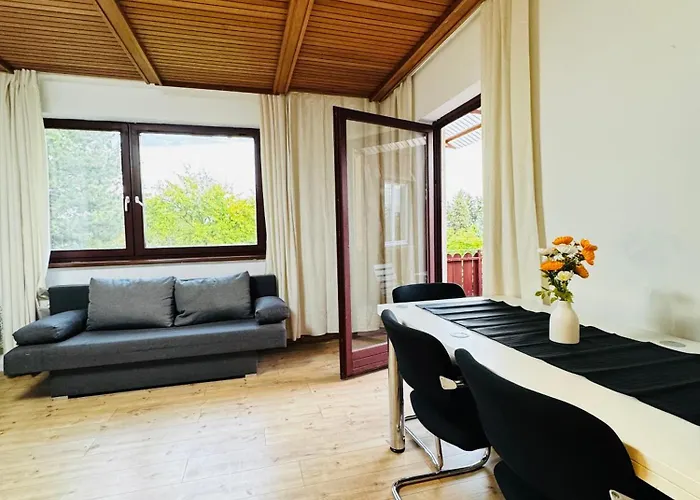 Apartment 8br Apt, With Garden & Tarrace, Sleeps 17 *