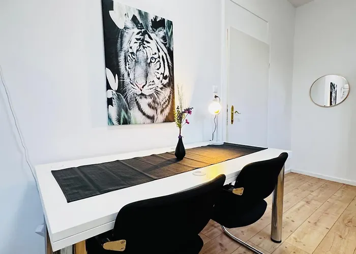 8br Apt, With Garden & Tarrace, Sleeps 17 * Vienna
