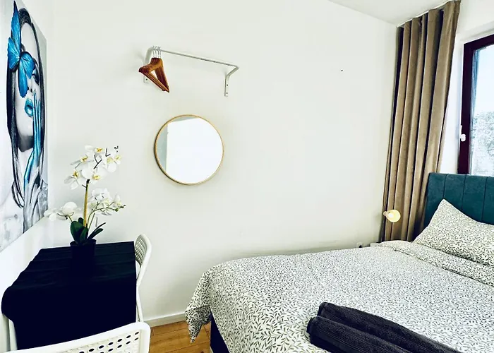 8br Apt, With Garden & Tarrace, Sleeps 17 Vienna