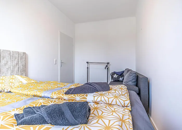 8br Apt, With Garden & Tarrace, Sleeps 17 Apartment *