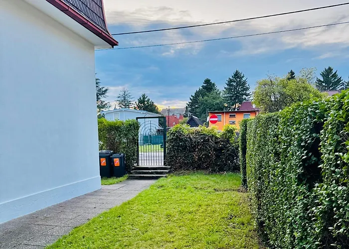 Apartment 8br Apt, With Garden & Tarrace, Sleeps 17 Vienna